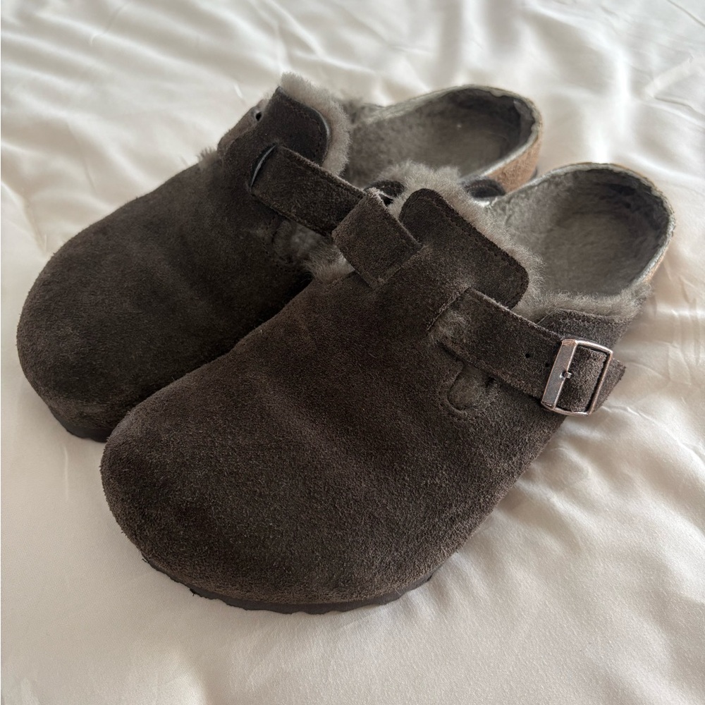 BIRKENSTOCK Boston Shearling Clog Mocha
